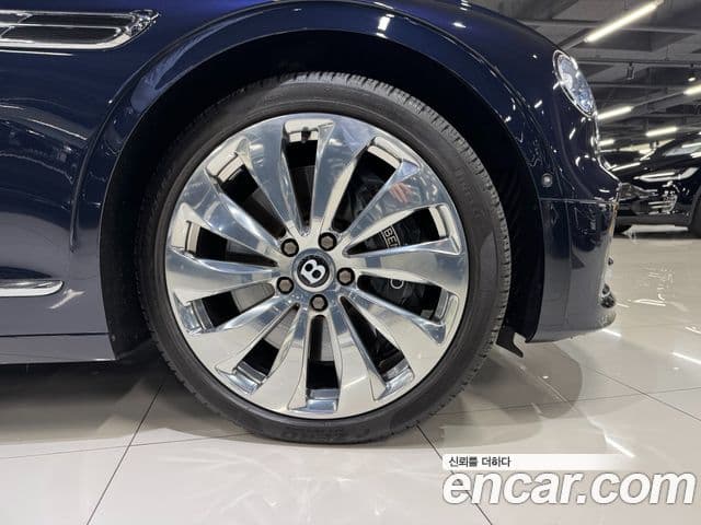 Bentley Flying Spur 2021 — Şəkil 16/20