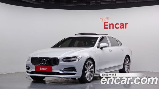 Volvo S90 2020 — ფოტო 18/20