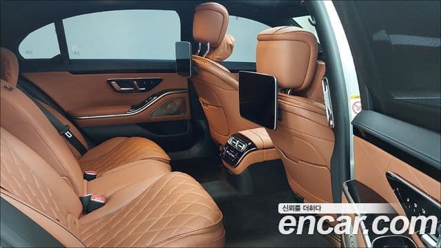Mercedes-Benz S-Class 2023 — Фото 9/18