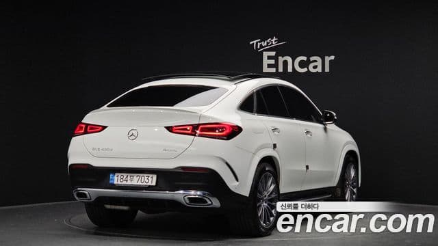 Mercedes-Benz GLE-Class 2023 — Photo 8/20