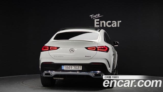 Mercedes-Benz GLE-Class 2023 — Photo 2/20