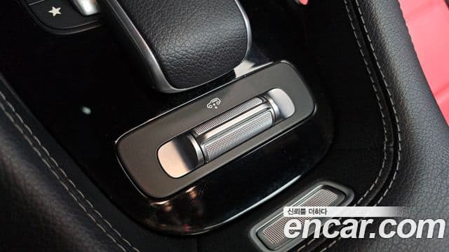 Mercedes-Benz GLE-Class 2023 — Photo 19/20