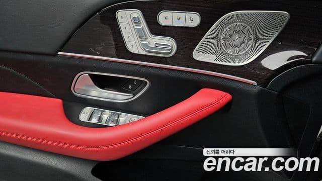 Mercedes-Benz GLE-Class 2023 — Photo 18/20
