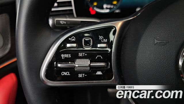 Mercedes-Benz GLE-Class 2023 — Photo 6/20