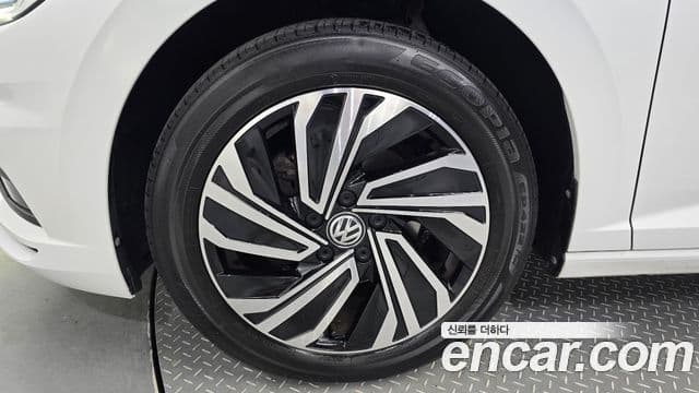 Volkswagen Jetta 2020 — Photo 10/20