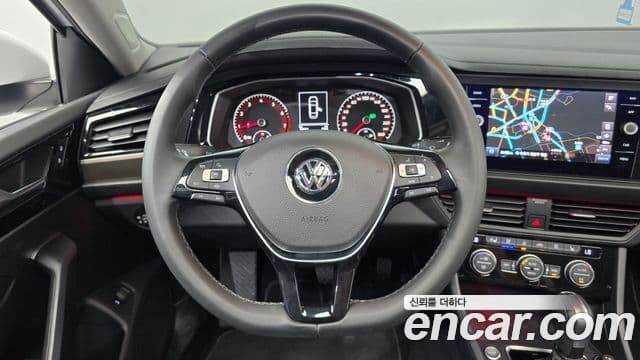 Volkswagen Jetta 2020 — Photo 9/20