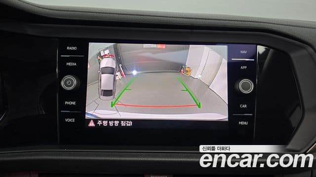 Volkswagen Jetta 2020 — Photo 17/20