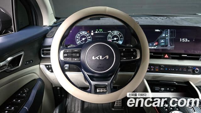 Kia Sportage 2023 — ფოტო 13/20