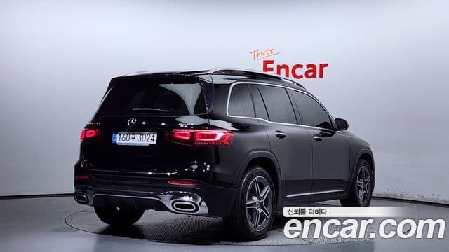 Mercedes-Benz GLB-Class 2020 — Şəkil 2/20
