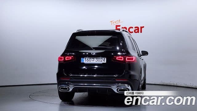 Mercedes-Benz GLB-Class 2020 — Şəkil 4/20