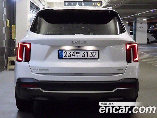 Kia Sorento 2023 — фото 4 из 20