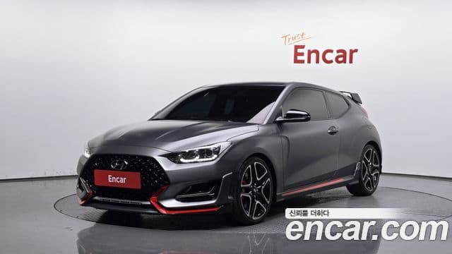 Hyundai Veloster 2021 — ფოტო 8/20