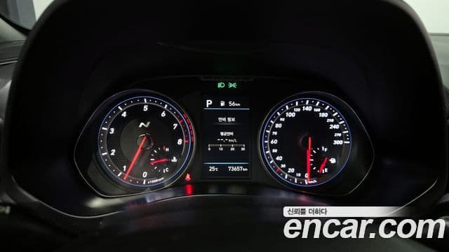 Hyundai Veloster 2021 — ფოტო 2/20