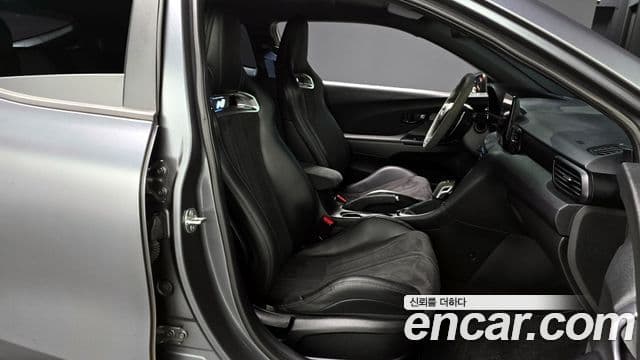 Hyundai Veloster 2021 — ფოტო 11/20