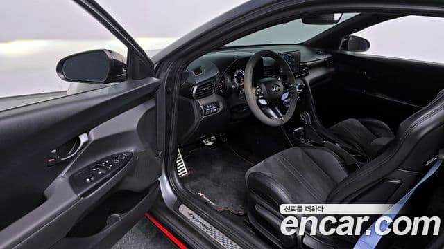 Hyundai Veloster 2021 — ფოტო 20/20