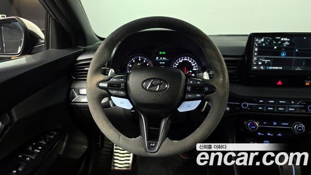 Hyundai Veloster 2021 — ფოტო 12/20