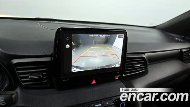 Hyundai Veloster 2021 — ფოტო 16/20