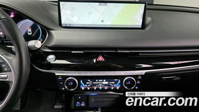Genesis Electrified G80 2021 — Şəkil 17/20