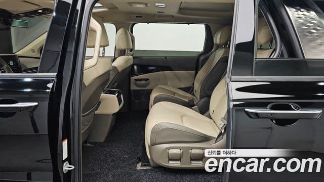 Kia Carnival 2022 — Şəkil 12/20