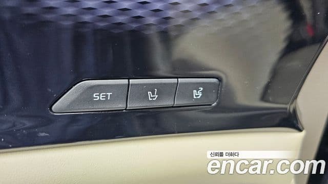 Kia Carnival 2022 — Şəkil 16/20