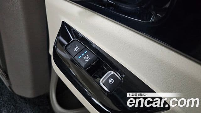 Kia Carnival 2022 — Şəkil 18/20