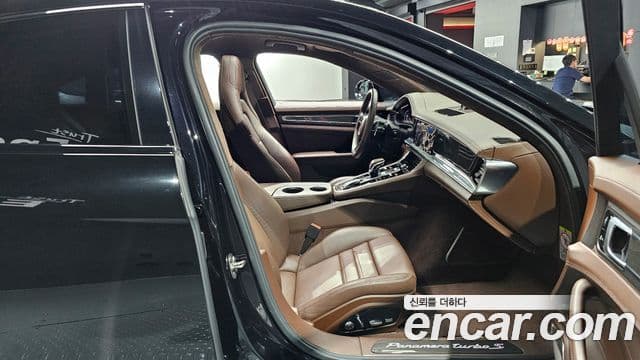 Porsche Panamera 2021 — Şəkil 10/20