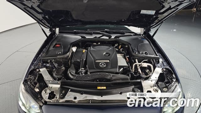 Mercedes-Benz E-Class 2018 — ფოტო 6/20