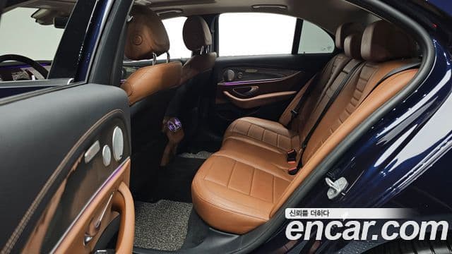 Mercedes-Benz E-Class 2018 — ფოტო 12/20