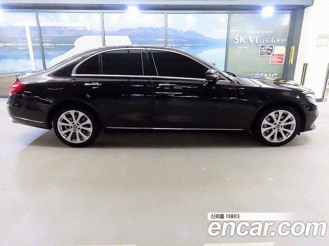 Mercedes-Benz E-Class 2019 — Şəkil 2/20