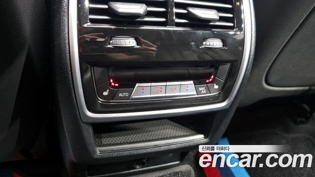 BMW X6 2023 — ფოტო 13/20