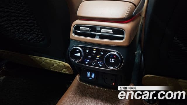 Genesis GV70 2021 — Photo 1/20
