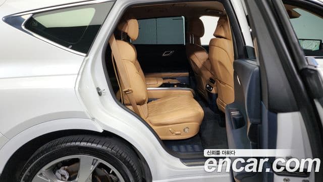 Genesis GV80 2023 — ფოტო 12/20