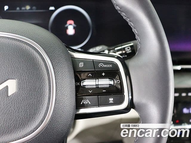 Kia Carnival 2023 — Şəkil 12/20