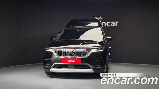 Kia Carnival 2023 — ფოტო 3/20