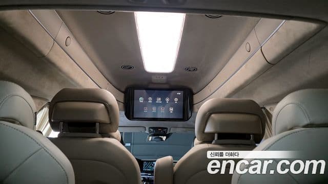 Kia Carnival 2023 — ფოტო 20/20