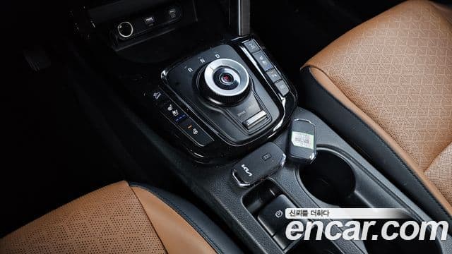 Kia Seltos 2022 — Şəkil 9/20