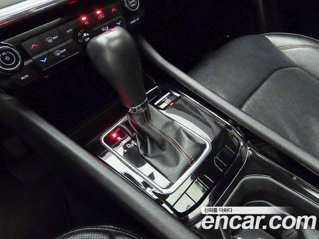 Jeep Compass 2022 — Şəkil 10/20