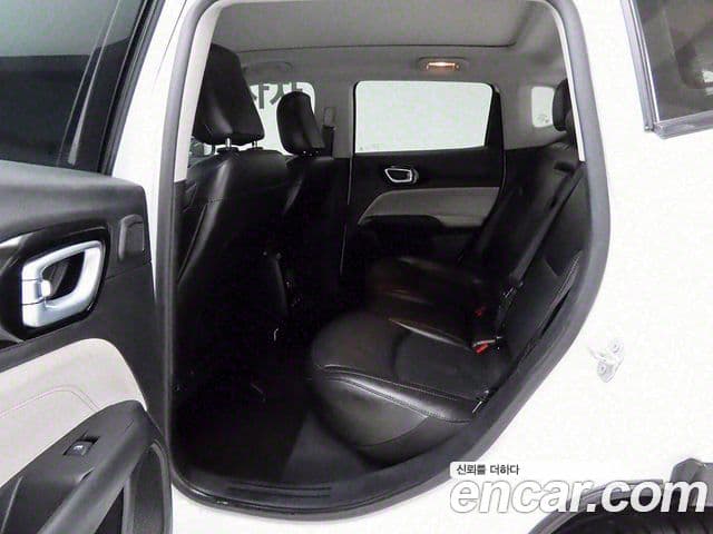Jeep Compass 2022 — Şəkil 12/20