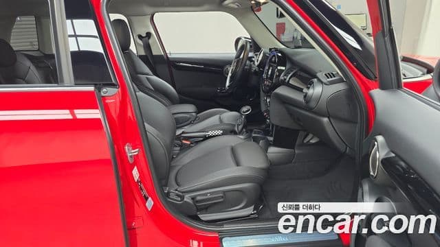 Mini Cooper 2019 — Şəkil 11/20
