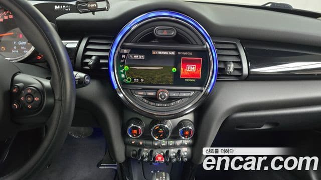 Mini Cooper 2019 — Şəkil 14/20