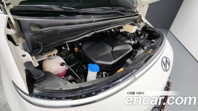 Hyundai Staria 2023 — Şəkil 6/20