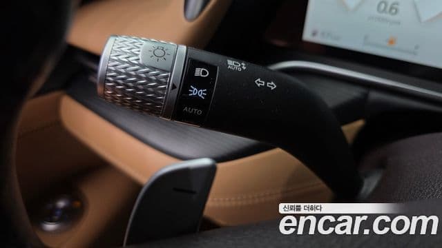 Genesis G90 2023 — ფოტო 15/20
