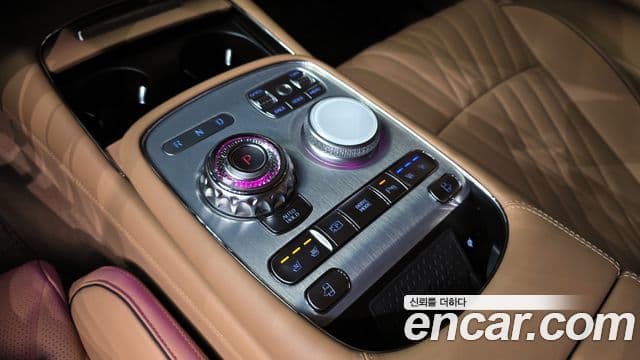 Genesis G90 2023 — ფოტო 17/20