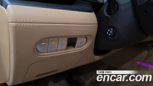 Genesis G90 2023 — ფოტო 2/20