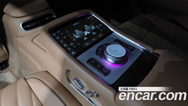 Genesis G90 2023 — ფოტო 4/20