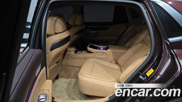 Genesis G90 2023 — ფოტო 8/20