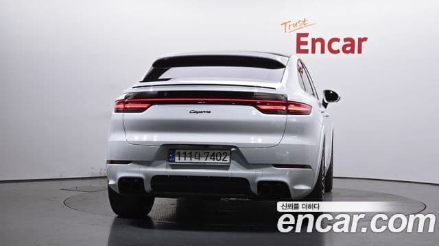 Porsche Cayenne 2021 — Şəkil 10/20