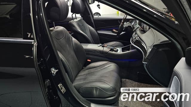 Mercedes-Benz S-Class 2019 — Photo 8/20