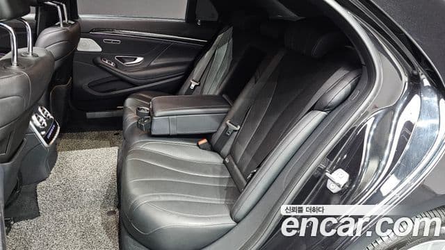 Mercedes-Benz S-Class 2019 — Photo 14/20
