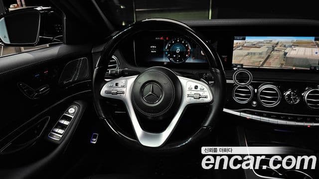 Mercedes-Benz S-Class 2019 — Photo 15/20